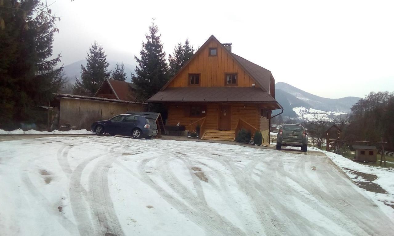 Rekreacna Chata Pod Jedlovinou, Varin Luaran gambar
