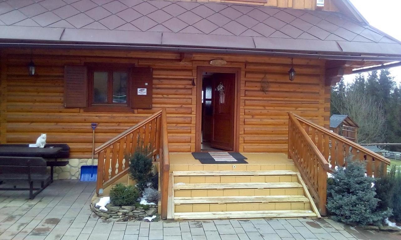 Rekreacna Chata Pod Jedlovinou, Varin Luaran gambar